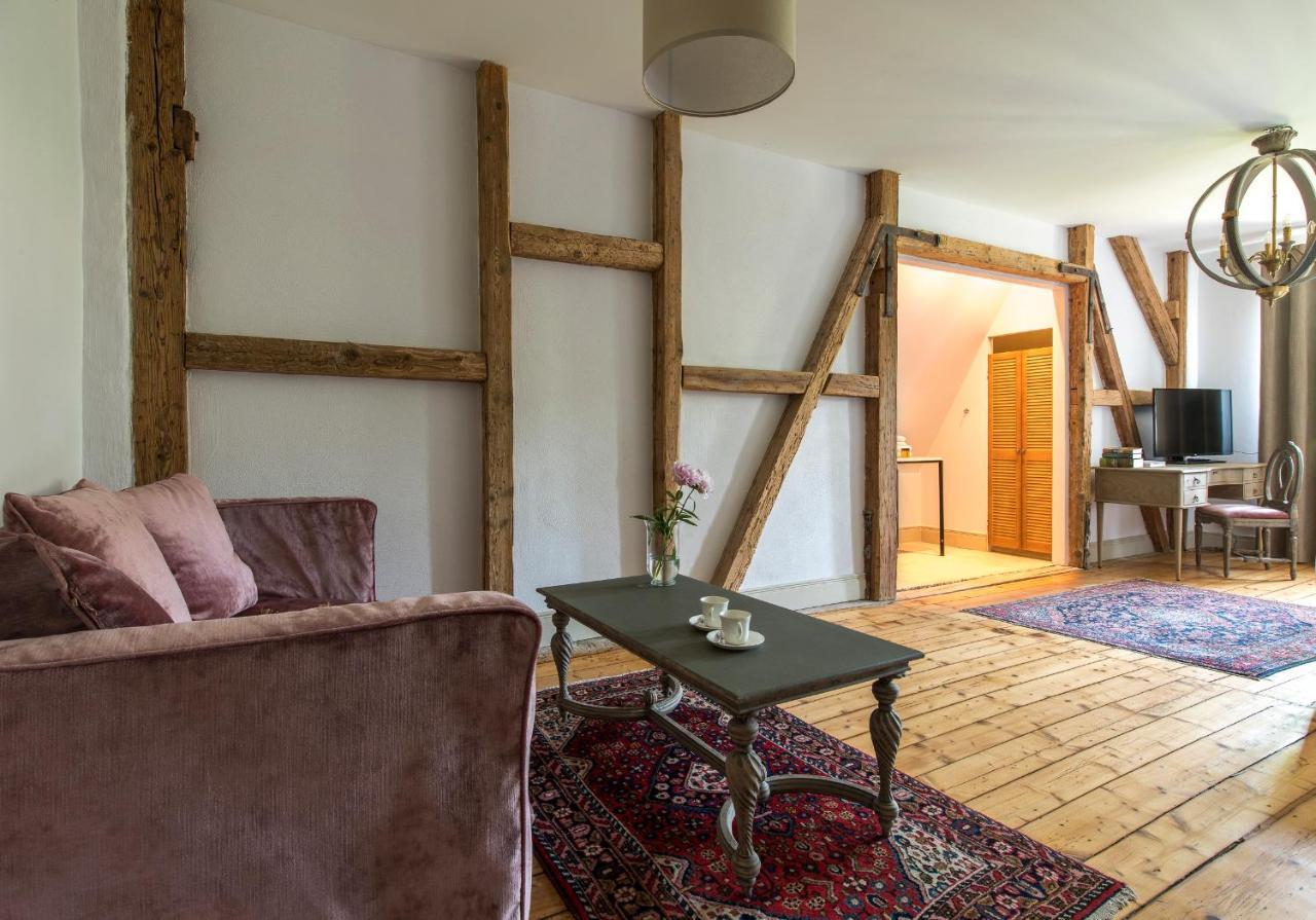 Zamek Sarny - Schloss Scharfeneck Kłodzko Exteriör bild